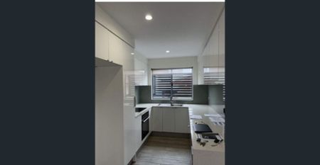 CHERMSIDE 2 BEDROOM UNIT - Photo 3