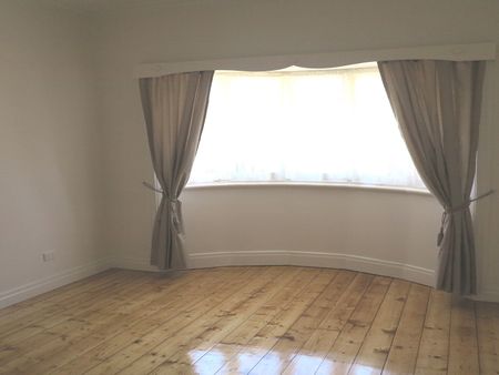 15 Sharp Street, Northcote VIC 3070 - House For Rent | Domain - Photo 3