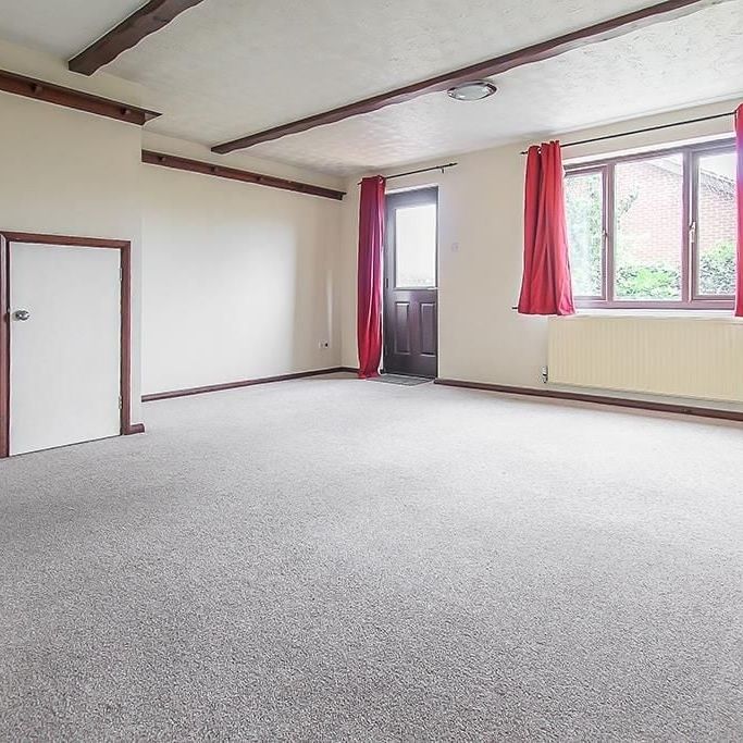 3 Bed Semi-Detached House, Rock Court, NG6 - Photo 1