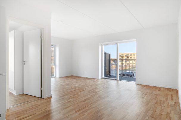 <b>Bo lyst og bekvemt – 3-værelses med fuld komfort og gratis parkering</b> - Photo 1