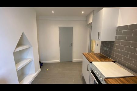 Studio Flat, Hoxton Street, N1 - Photo 5