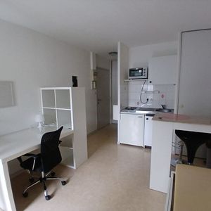 Location Appartement 1 pièce 18m² - Photo 2