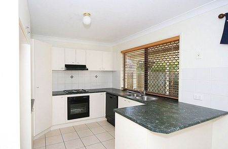 Family Home in Sought After Estate - Photo 4
