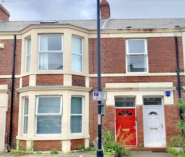 3 bedroom flat to rent - Photo 1