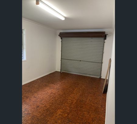 36 Hibiscus Street, Urangan, Qld 4655 - Photo 2