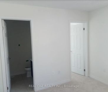 Property For Lease | W9268766 - Photo 6