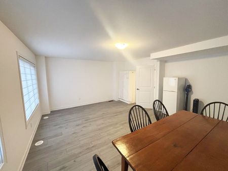 For Lease - 74 Blue Forest Crescent, Barrie, Ontario - Photo 4