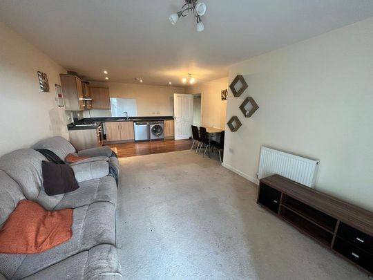 2 bedroom flat to rent - Photo 1