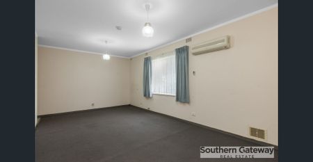 EASY CARE UNIT! - Photo 2