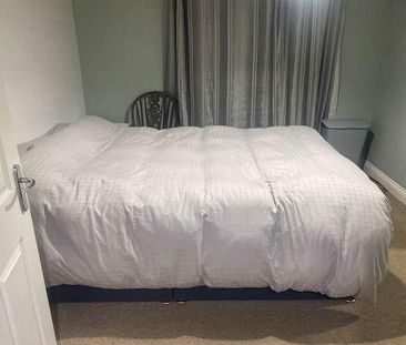 Ashley Cross, BH14 - Photo 5