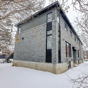 Grande maison de ville sur 3 étages 3CAC 1350 p2 - Disponible - Photo 2