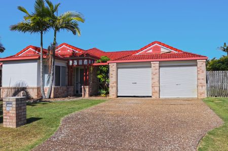 25 Vicki Parade, QLD 4655, Torquay - Photo 3