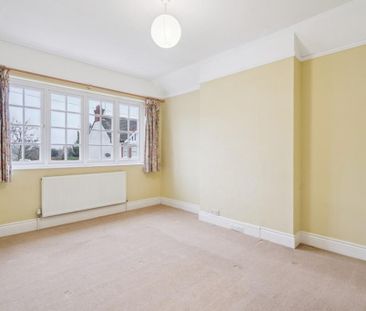 4 bedroom semi-detached house to rent - Photo 4