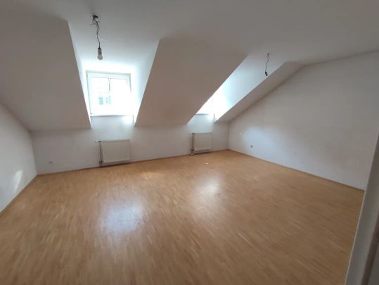 Tolle Innenhof, viel Platz, Wohnküche - Photo 1