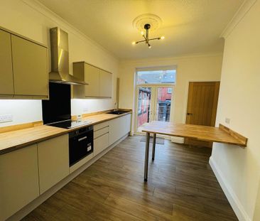 3 bedroom terraced house to rent - Photo 2