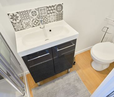 Cagny Roommate 6 Bedrooms at Amiens - Photo 2