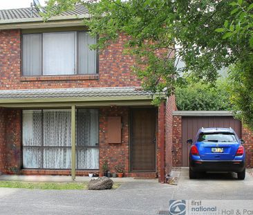 Two Bedroom Townhouse – Walk To Everything - Photo 1