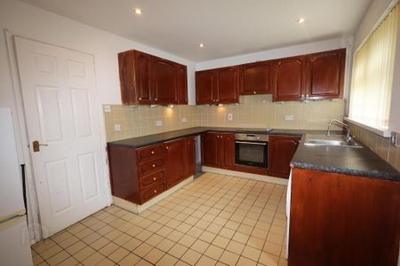 5 Whitewell Road, Newtownabbey, BT36 7ES - Photo 5