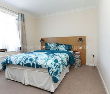 4 bedroom detached house to rent - Photo 6