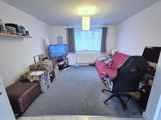 2 Bed Maisonette, Arnos Street, BS4 - Photo 1