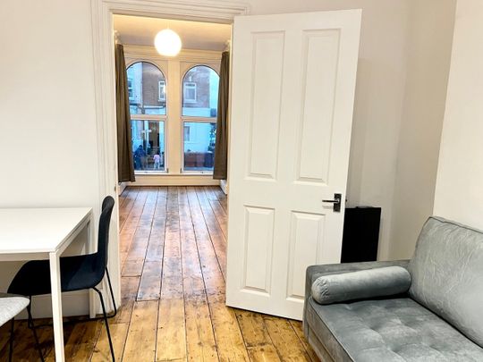 1 Bed Flat, George Street, RG1 - Photo 1