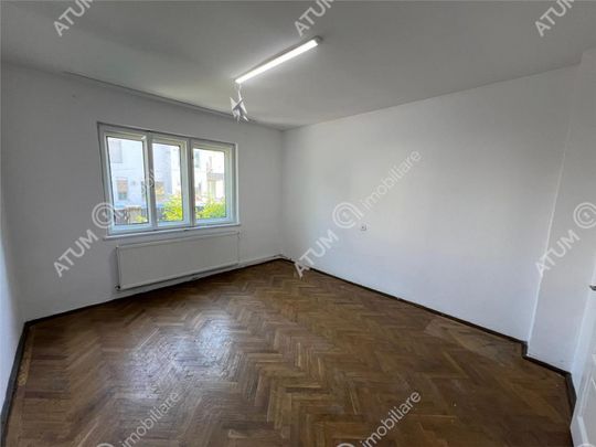 Casa individuala 3 camere garaj si teren 200 mp Calea Dumbra - Photo 1
