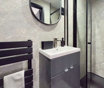 Brand-New All-Ensuite Urban Luxury House-Share - Photo 4