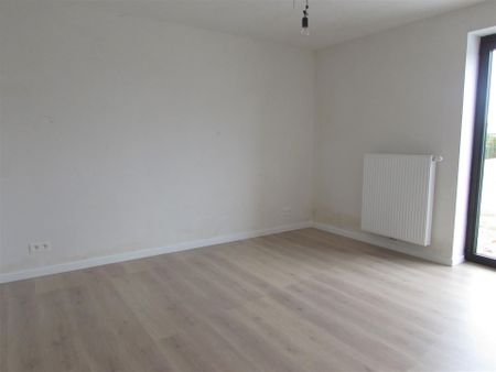 Prachtig gelijkvloers appartement met 2 slaapkamers en terras - Photo 3