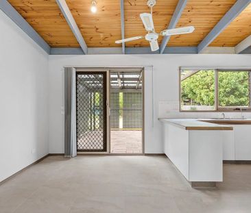 Charming Three-Bedroom House with a Huge Shed! - Photo 2