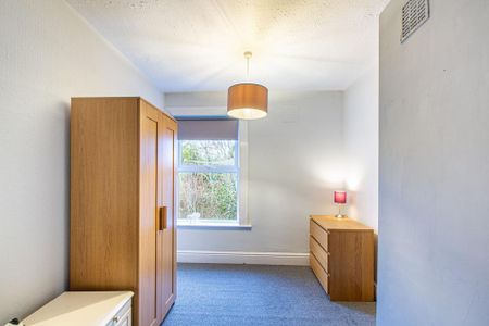 4 bedroom terraced house to rent - Photo 3