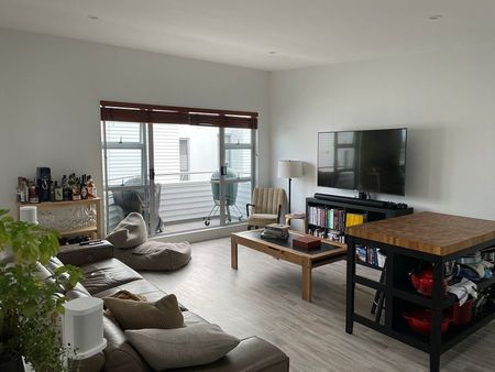 BEAUTIFUL 2 BEDROOM TOWNHOUSE, CENTRAL LOCATION - Photo 5