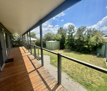 Modern 2-Bedroom Austam-Style Home - Photo 6