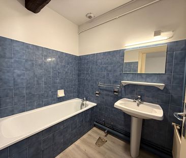 Location Appartement 1 pièce 38m² - Photo 4