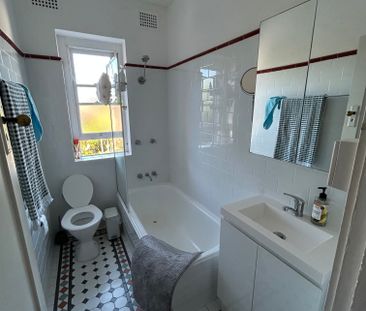 Double Bay - Photo 4