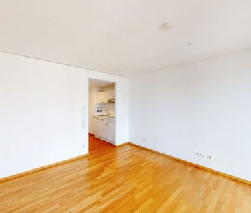 Ideal für Singles und Pendler: 1 Zimmer mit Loggia - Photo 1