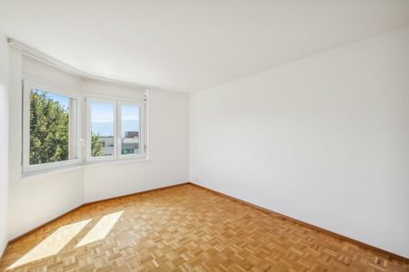 APPARTEMENT À LOUER DANS QUARTIER TRÈS ENSOLEILLÉ ET FAMILIAL - Photo 3