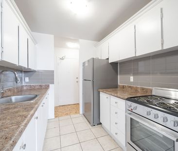 For Lease - 5 Glamorgan Avenue Unit# 313, Toronto, Ontario - Photo 6