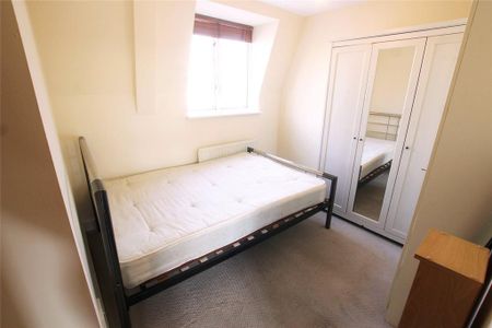 3 bedroom apartment to rent - Photo 5