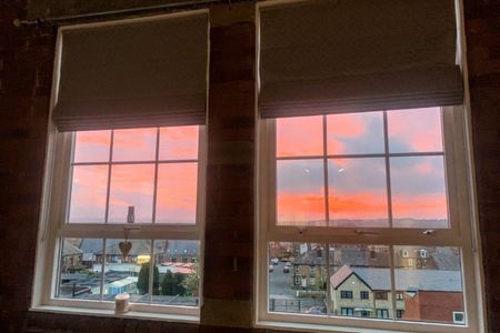 Commercial Street, Morley, LEEDS - Photo 4