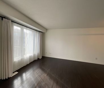 For Lease - 152 Maravista Drive, Barrhaven, Ontario - Photo 2