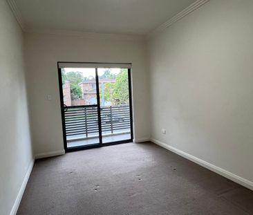 Modern 3 Bedroom Duplex - Photo 1