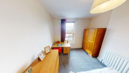 6 bedroom semi-detached house to rent - Photo 3