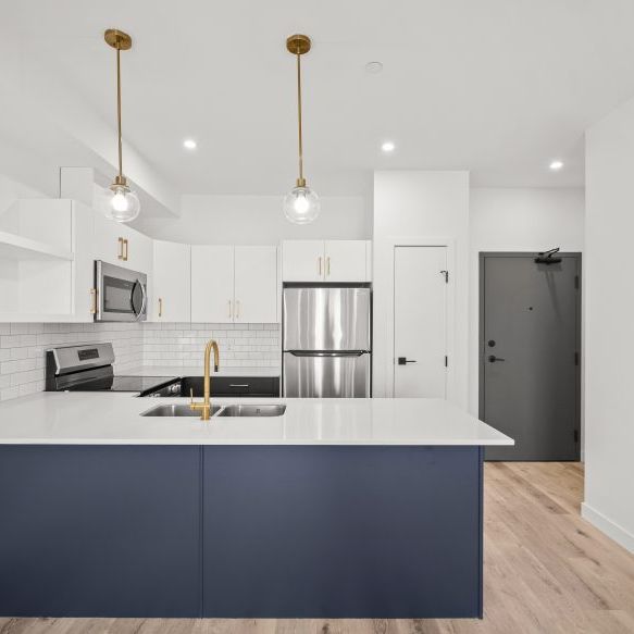 Primrose: Gold Accents – 1800 Leila, Winnipeg, MB - Photo 1