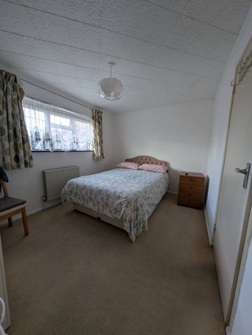 2 Bed Semi-Detached House, Sondes Street, SE17 - Photo 3