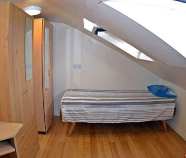 Farley Drive, Seven Kings, IG3 - Photo 5