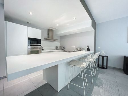 IXELLES: SUPERBE APPARTEMENT 2 CHAMBRES MEUBLE - Ixelles - Photo 5