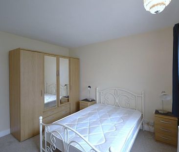 2 bedroom ground floor maisonette to rent - Photo 3