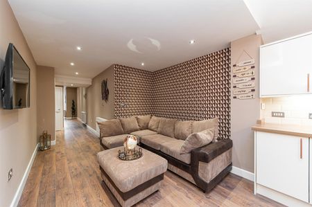 Chillingham Road, Heaton, Newcastle Upon Tyne - Photo 3