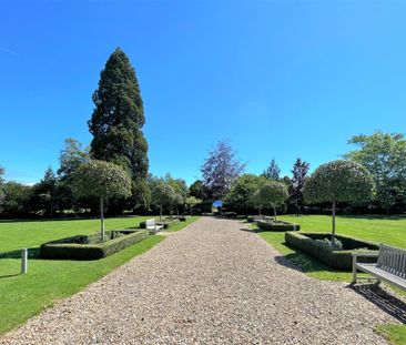 Sandford Court, Cheltenham - Photo 2