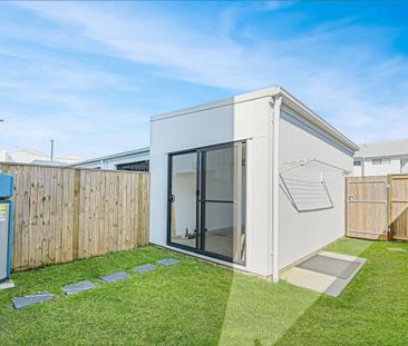 Elegant Townhouse in the Vibrant Aura Community of Nirimba - Photo 2